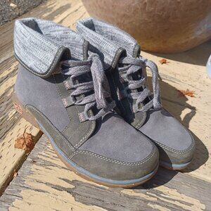 Chaco Barbary Castlerock Womens Size 7.5 Gray Suede Hiking Ankle Boots J106392